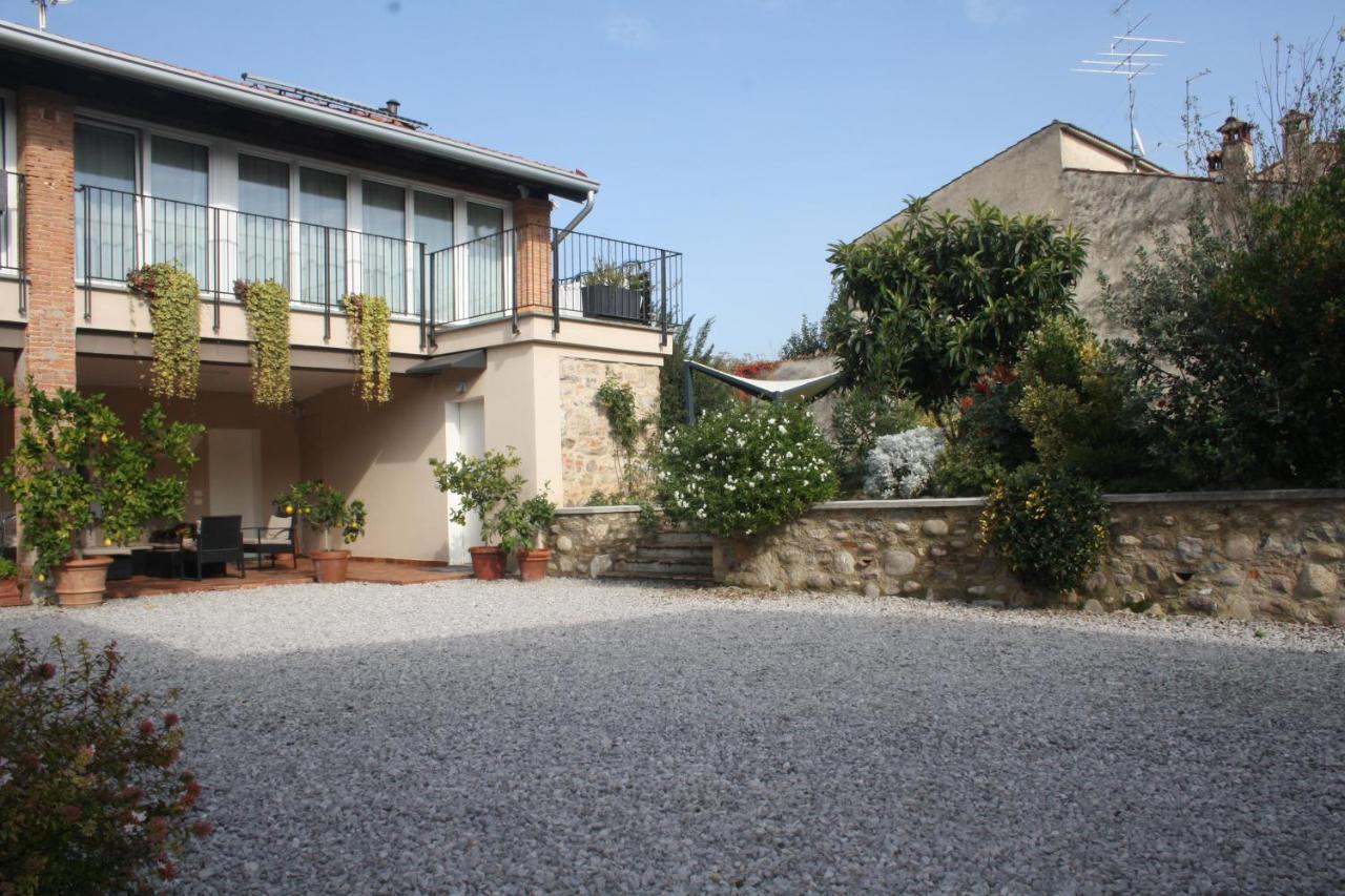 Cascina San Martino Bed & Breakfast Passirano Dış mekan fotoğraf