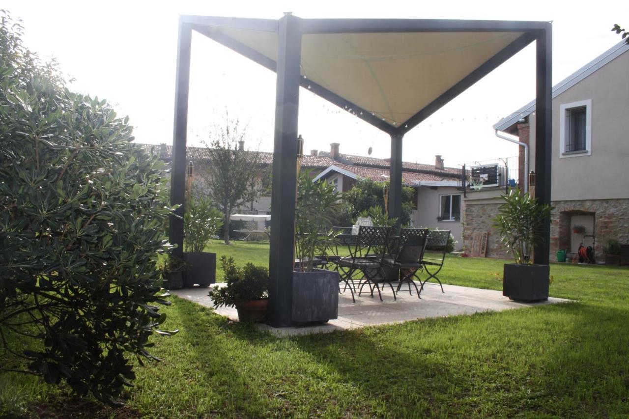 Cascina San Martino Bed & Breakfast Passirano Dış mekan fotoğraf