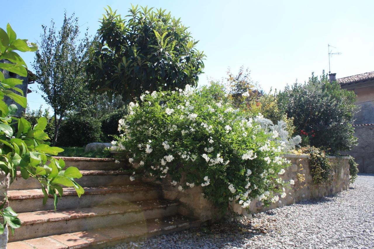 Cascina San Martino Bed & Breakfast Passirano Dış mekan fotoğraf