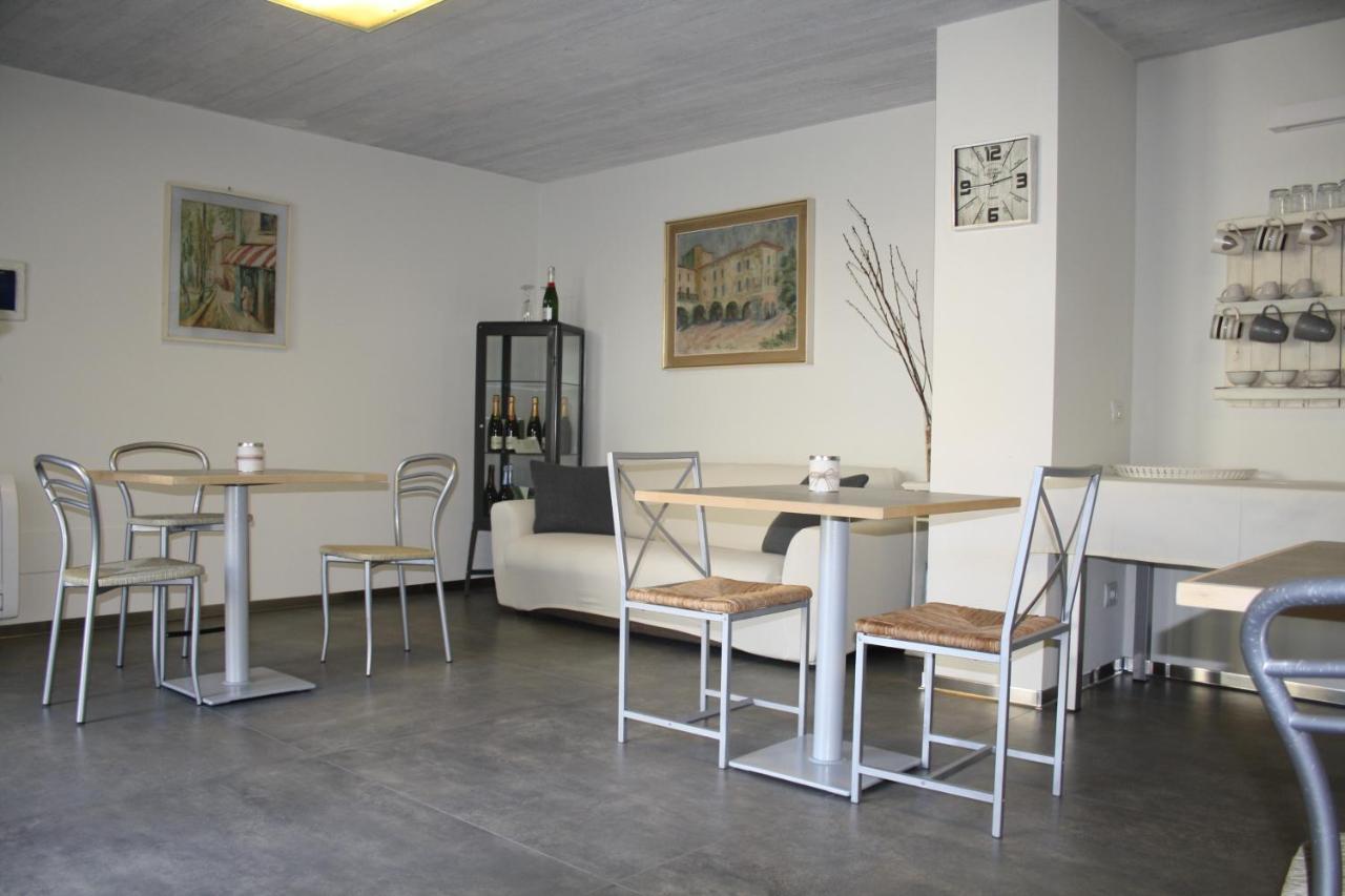 Cascina San Martino Bed & Breakfast Passirano Dış mekan fotoğraf