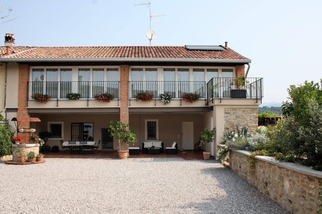 Cascina San Martino Bed & Breakfast Passirano Dış mekan fotoğraf