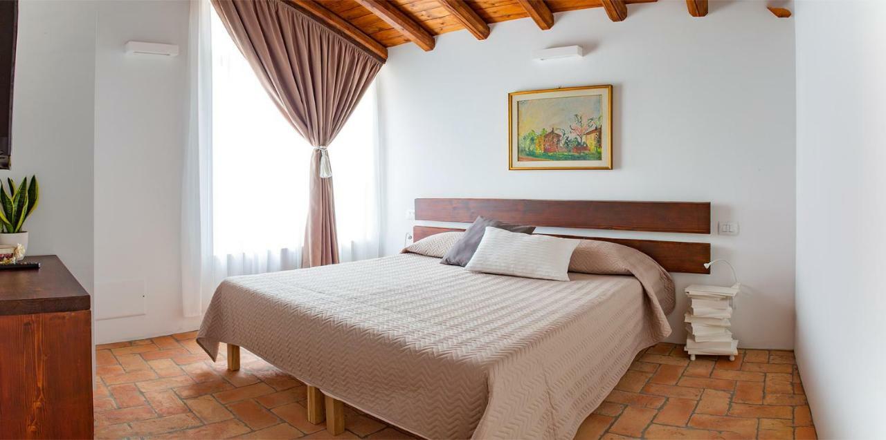 Cascina San Martino Bed & Breakfast Passirano Dış mekan fotoğraf